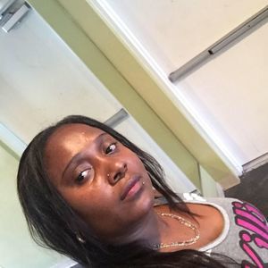 Meet your Posher, Yuli andrea